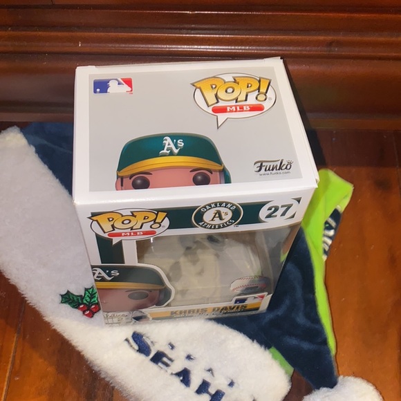 FUNKO POP MBL KHRIS DAVIS OAKLAND ATHLETIC #27 CHRISTMAS SALE - Picture 3 of 8